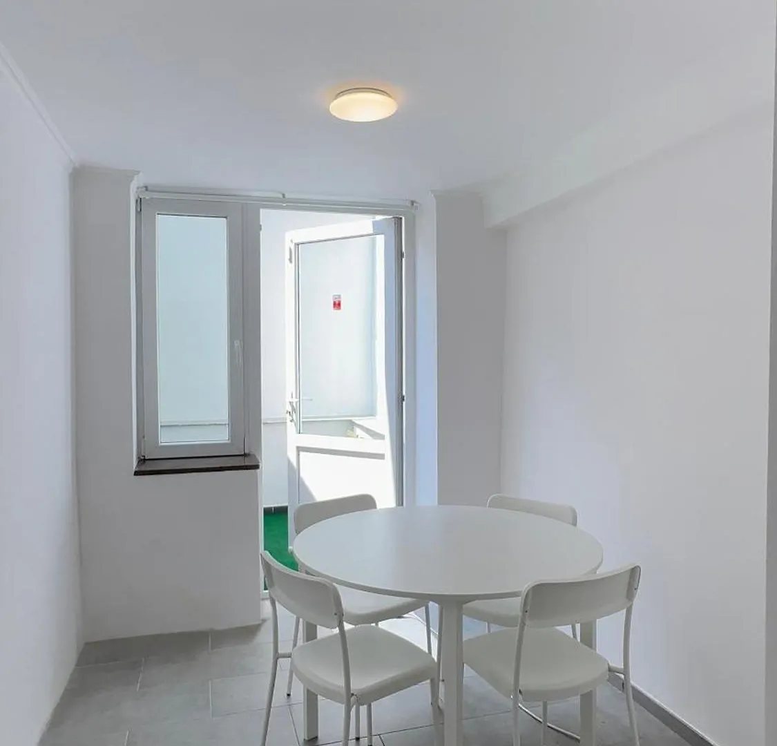 Luxury Apartment 2Br & Jacuzzi Near Expo 12 & Ing Arena Bruksela